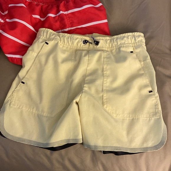 Boys Zara Swim Trunks - Picture 11 of 12